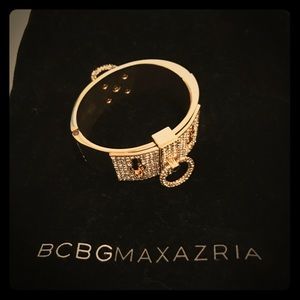 BCBGMAXAZRIA Gold Crystalized Bracelet